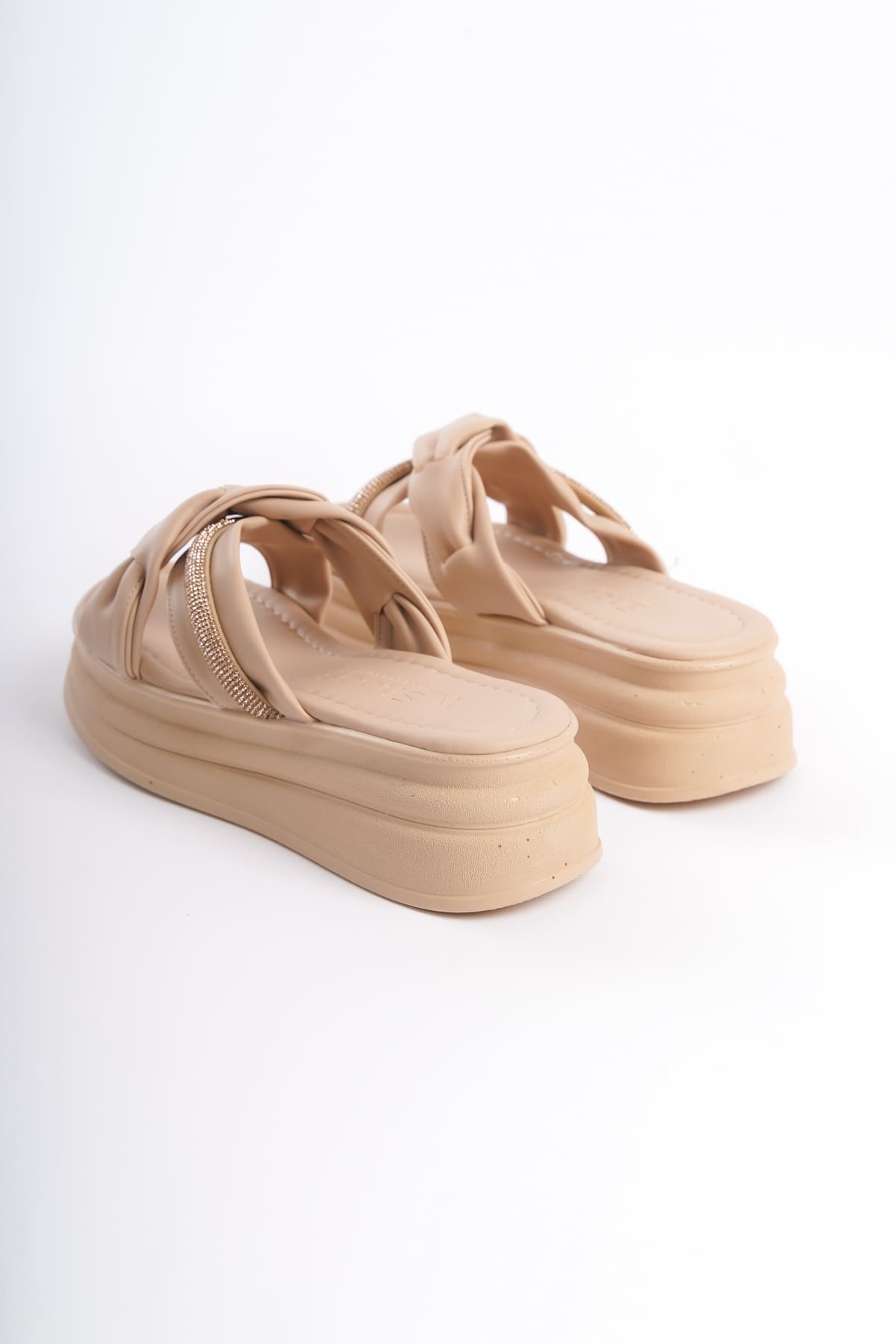 CLARA Thick Heeled Ribbon Patterned Stoned Women's Slippers - Skin