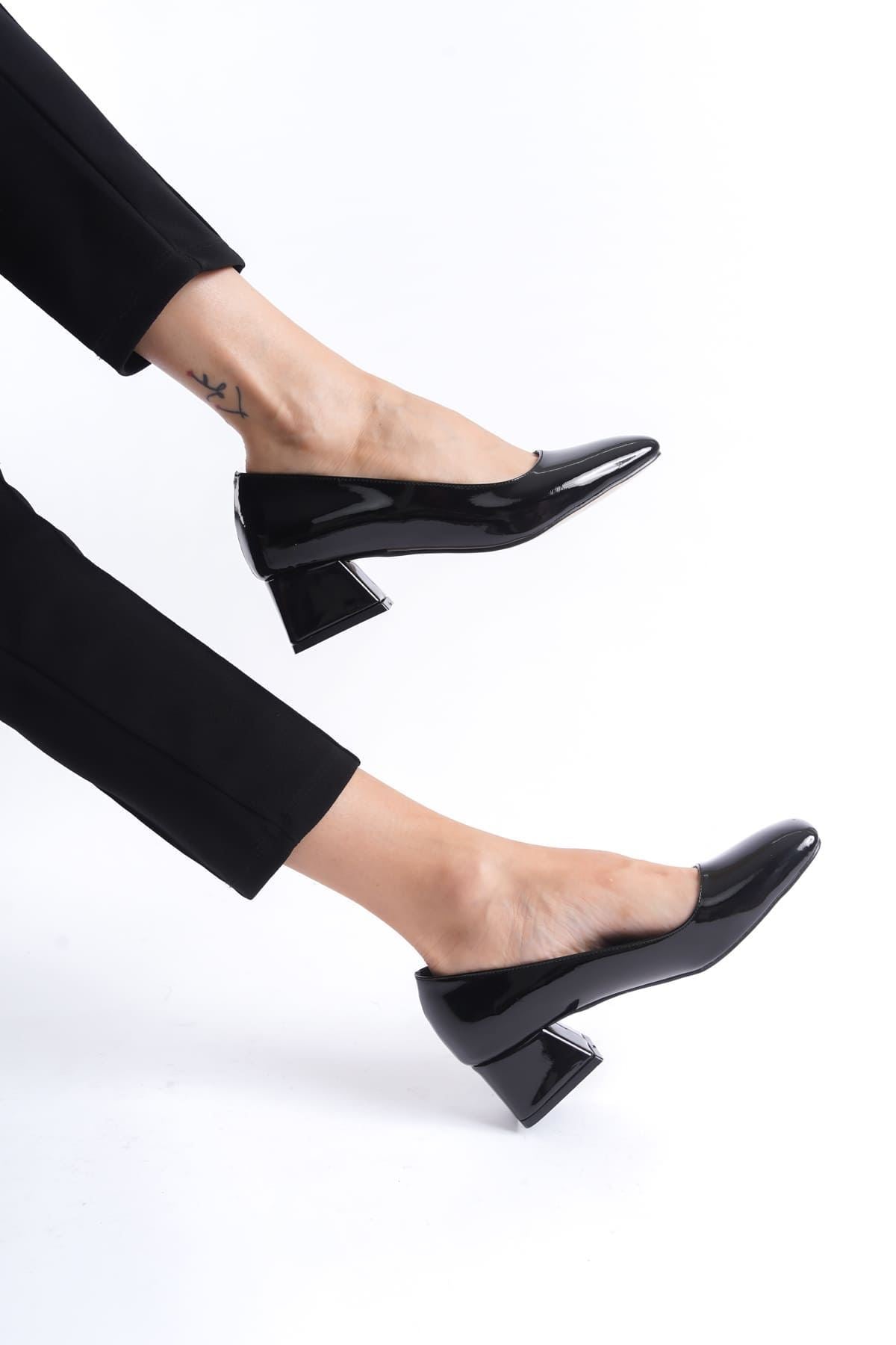 Clay Premium Siyah Rugan Kadın Topuklu Stiletto 5 Cm