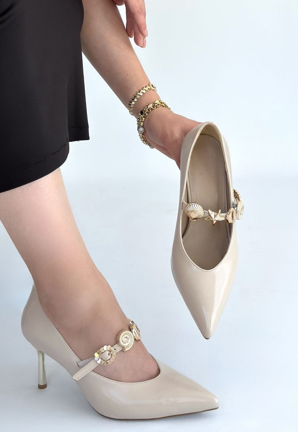 Conne Bej İnce Topuklu Sivri Burunlu Stiletto Ayakkabı 8 cm