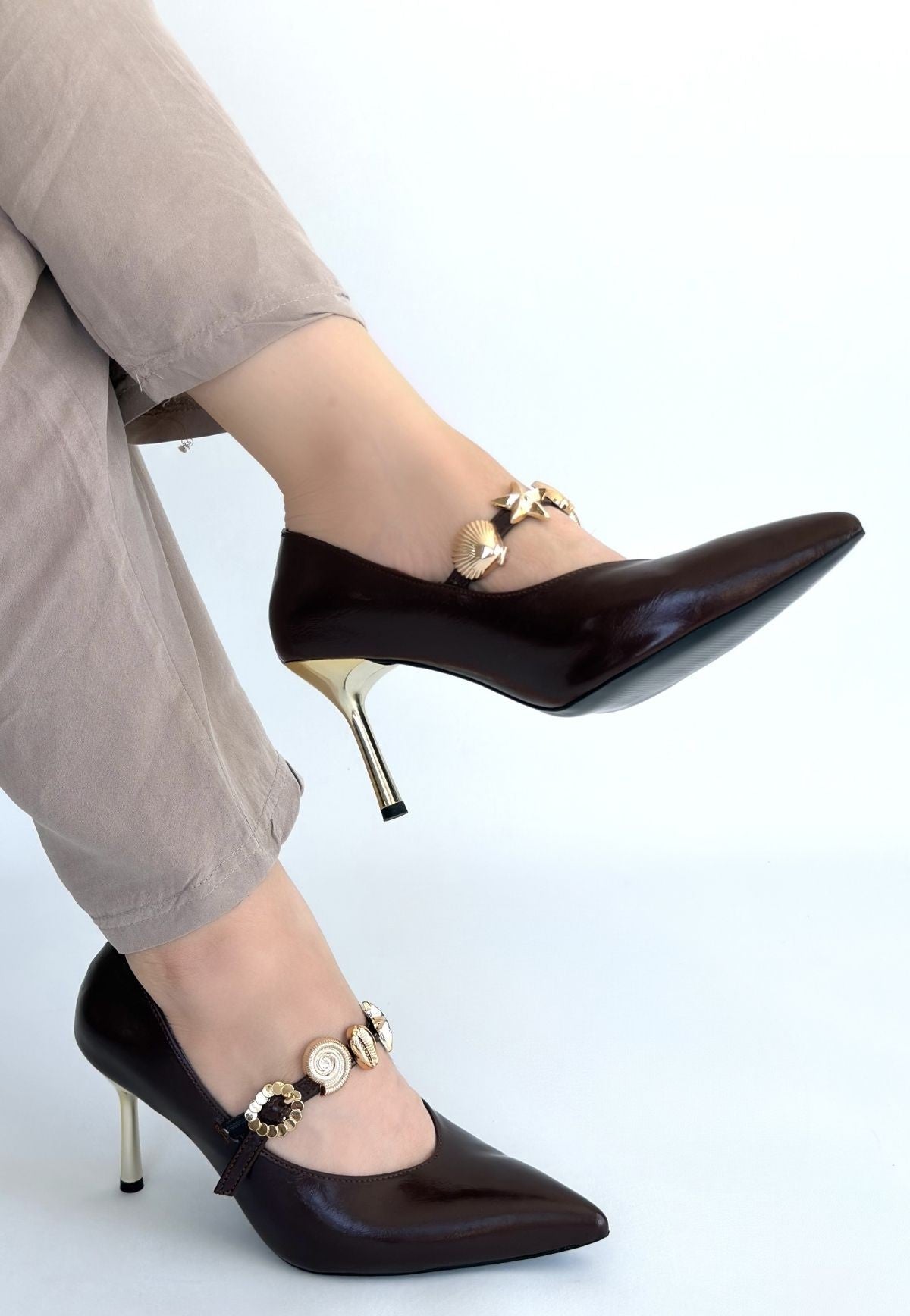 Conne Kahve İnce Topuklu Sivri Burunlu Stiletto Ayakkabı 8 cm