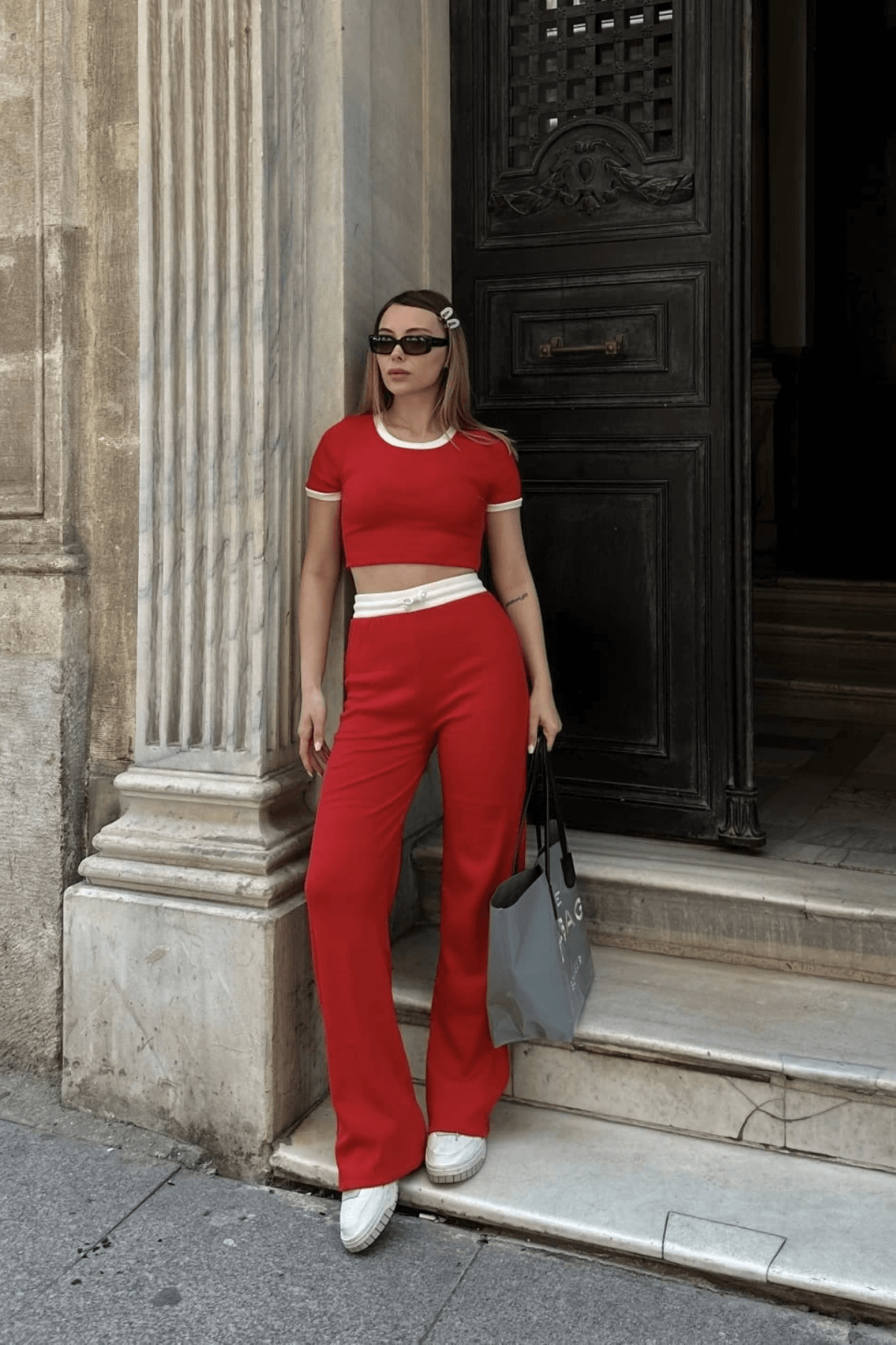Crop 2-Piece Suit with Piping and Trousers Red