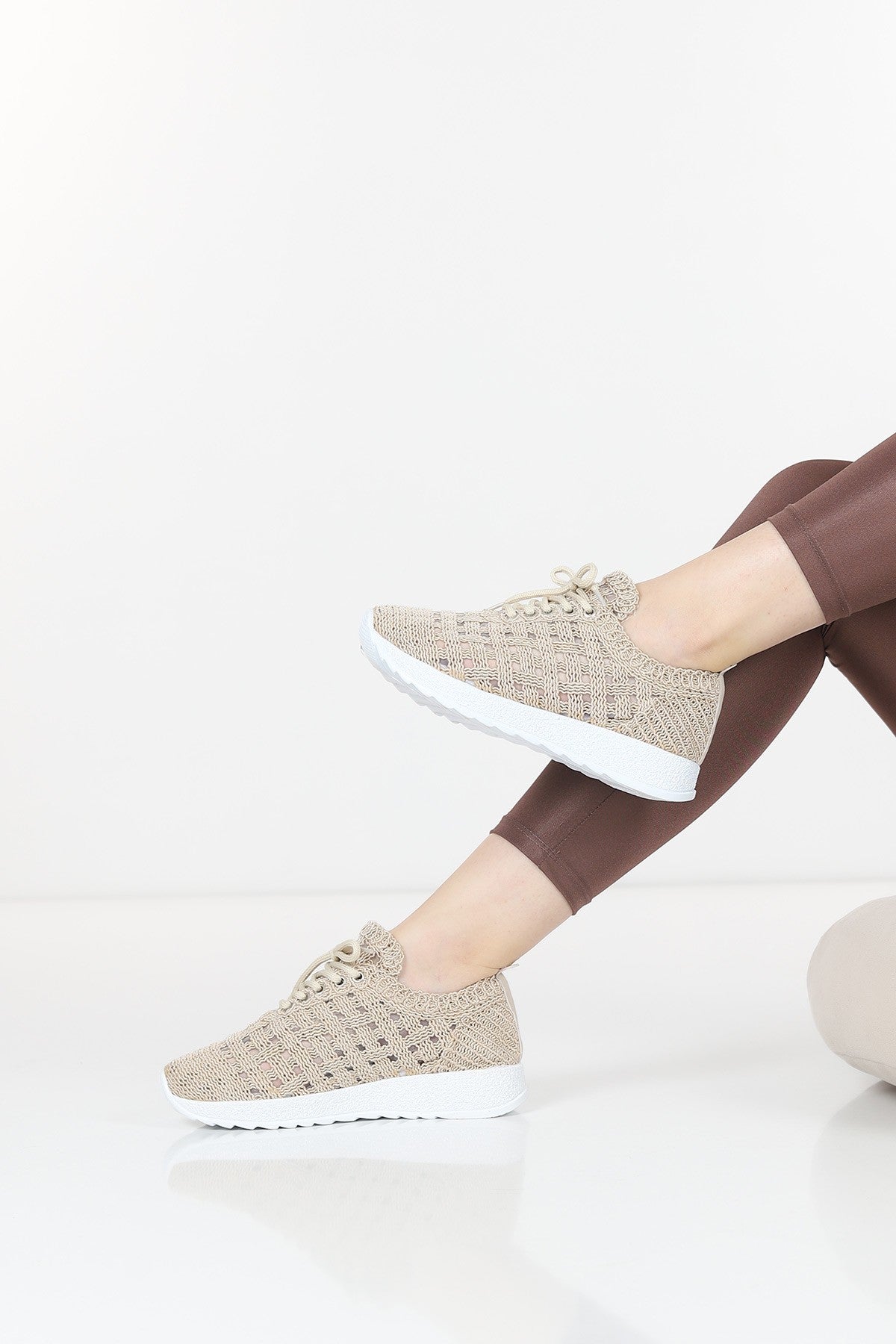 Luzia Elegant Design Model Lace Design Women's Sneakers Cream