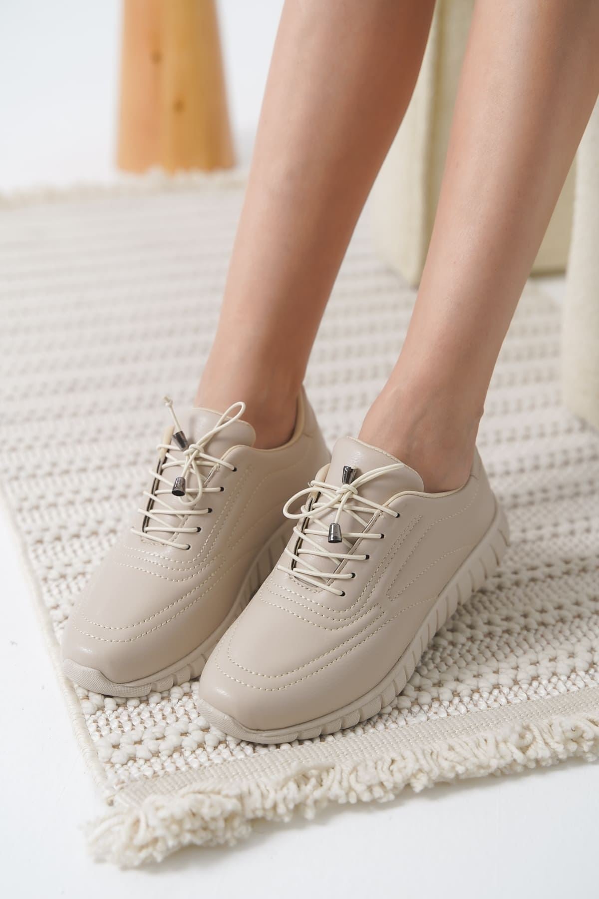 Daphne Premium Elastic Beige Women's Sneakers