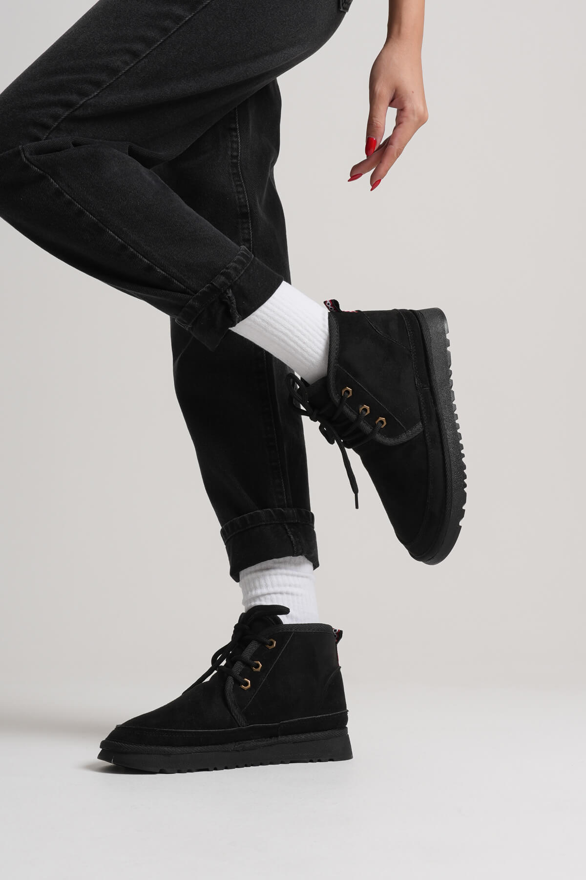 Daria Premium Women's Winter Black Fur Lined Boots