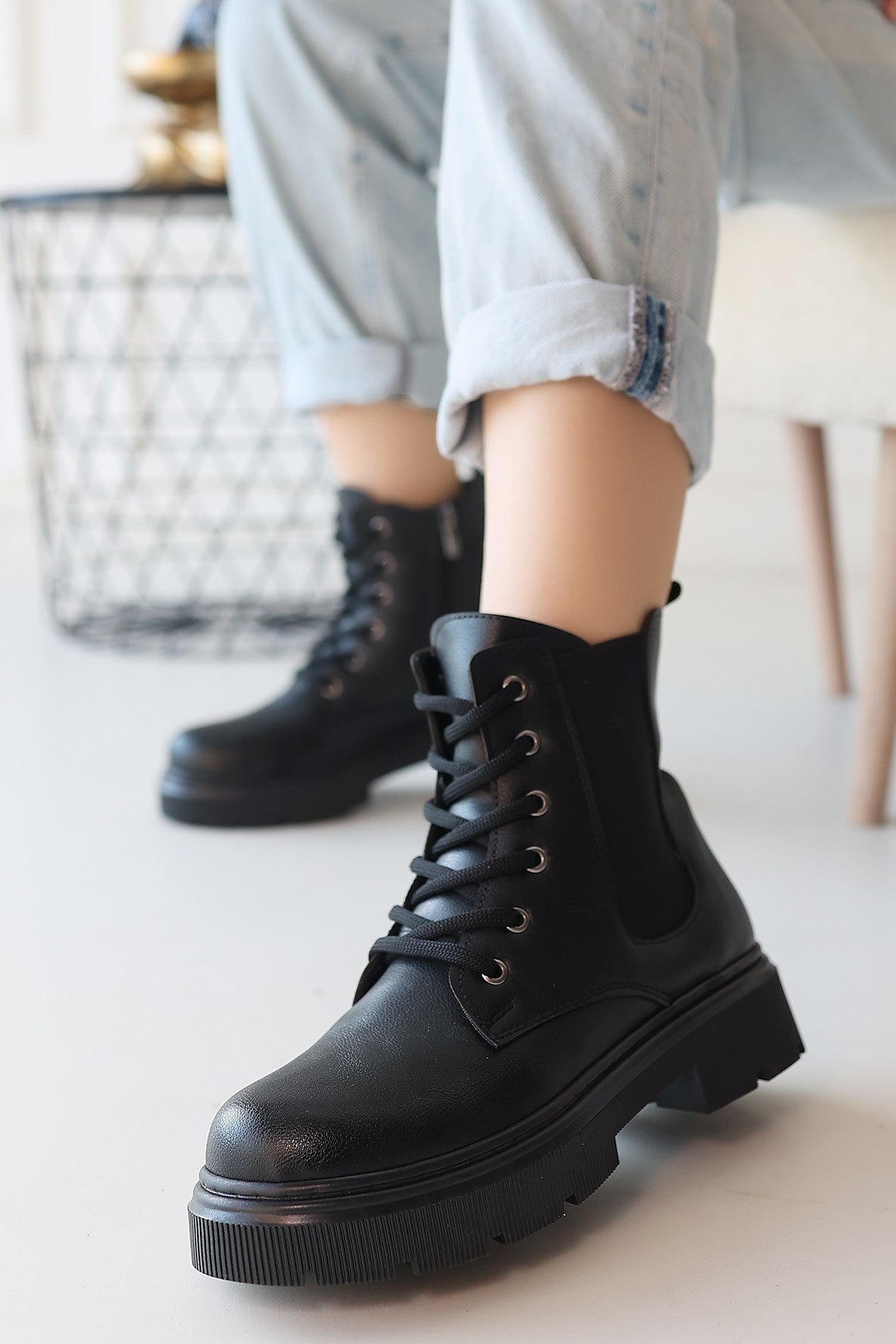 Daum Black Lace-Up Zippered Women's Boots