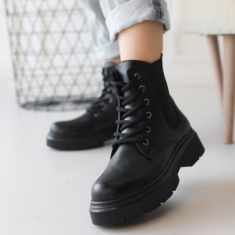 Daum Black Lace-Up Zippered Women's Boots