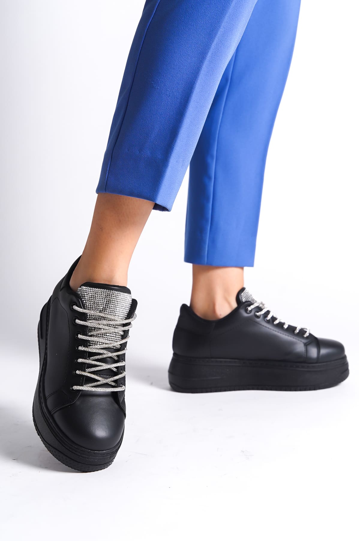 SoftFlex Lace-Up Stoned Orthopedic Women's Sneakers - Black