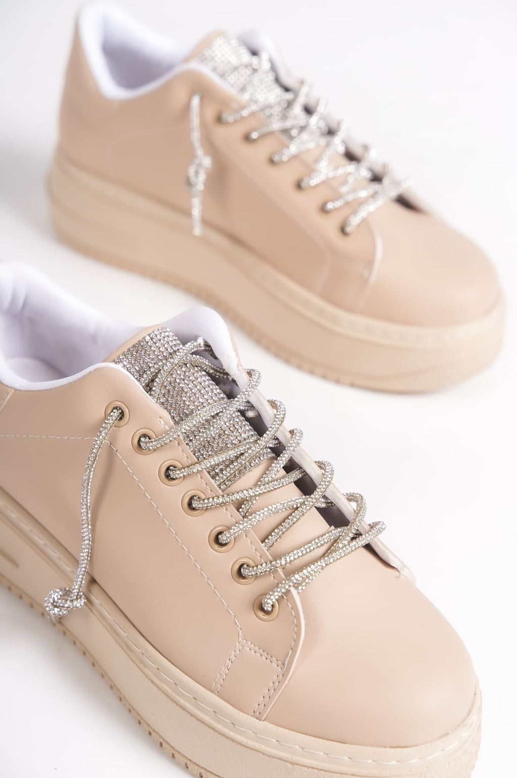 SoftFlex Bağcıklı Taşlı Ortopedik Kadın Sneaker - Ten
