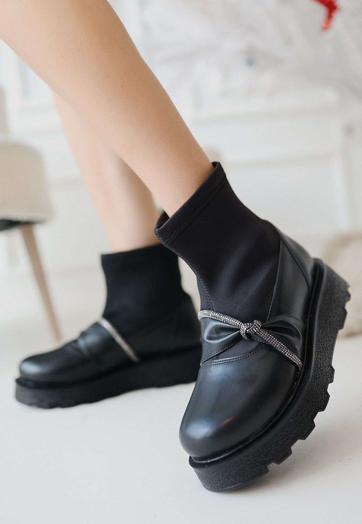 Dewn Black Chunky Heel Boots