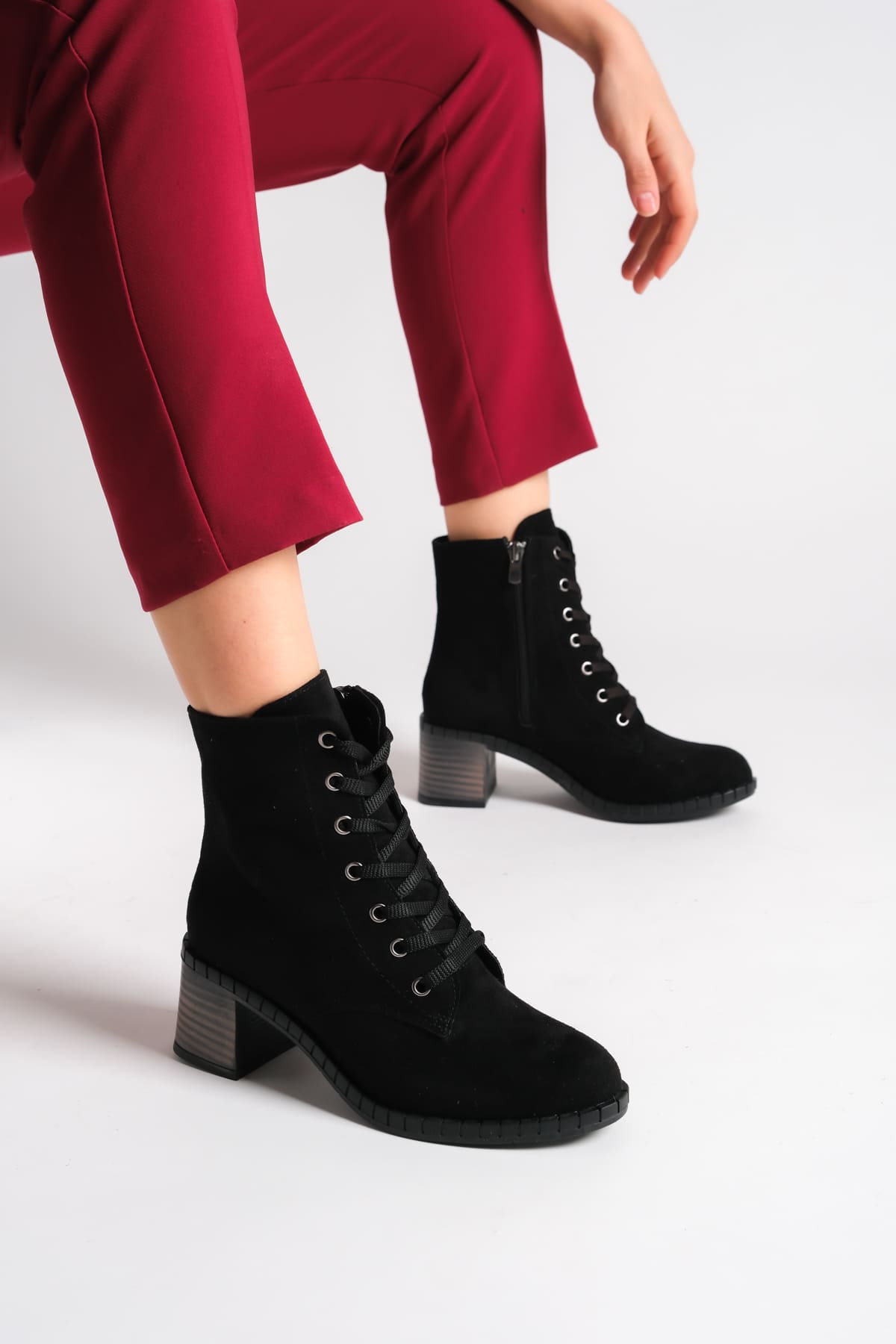 DIANAX Lace-Up Zippered Orthopedic Heeled Women's Boots - Black Suede