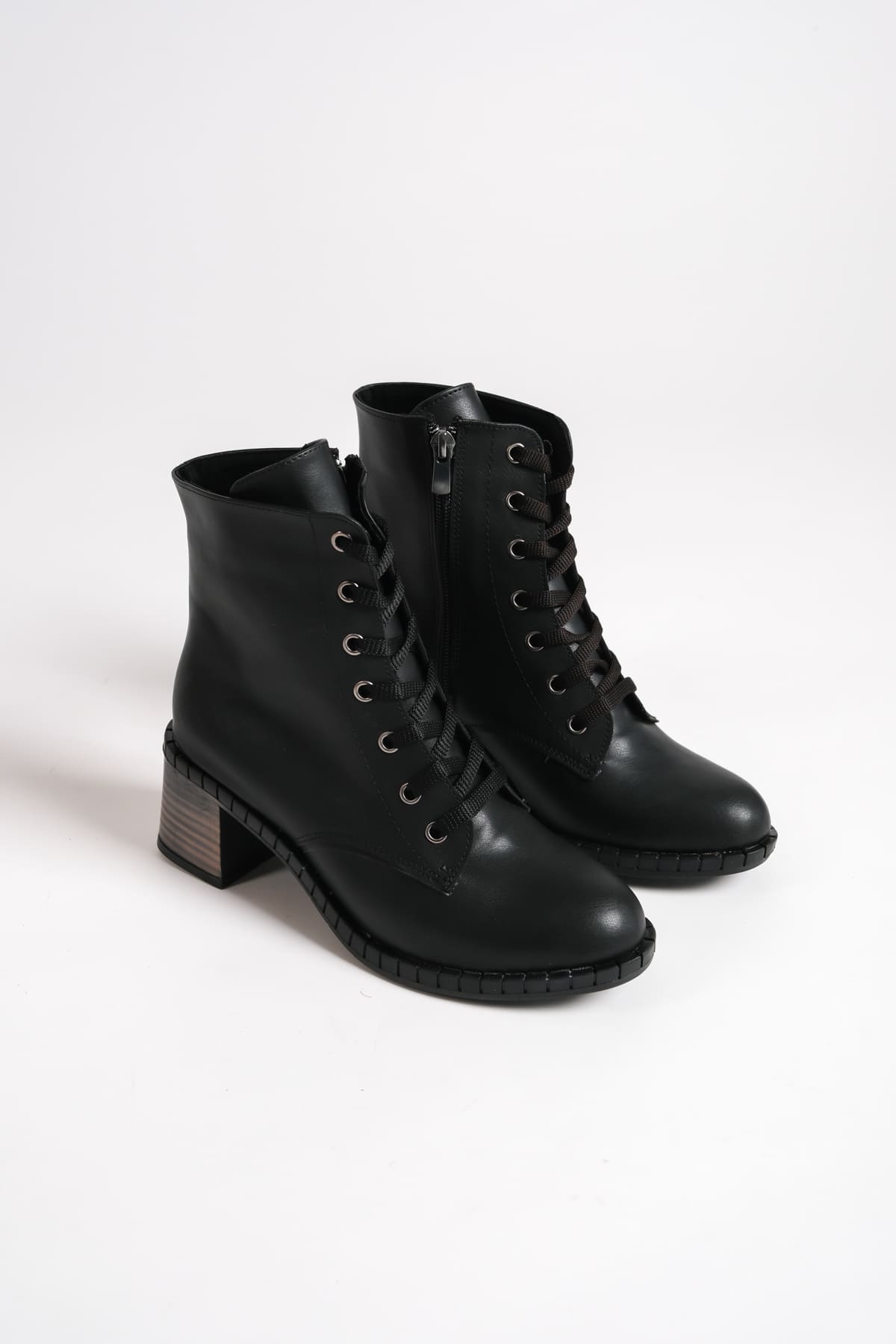 DIANAX Lace-Up Zippered Orthopedic Heeled Women's Boots - Black