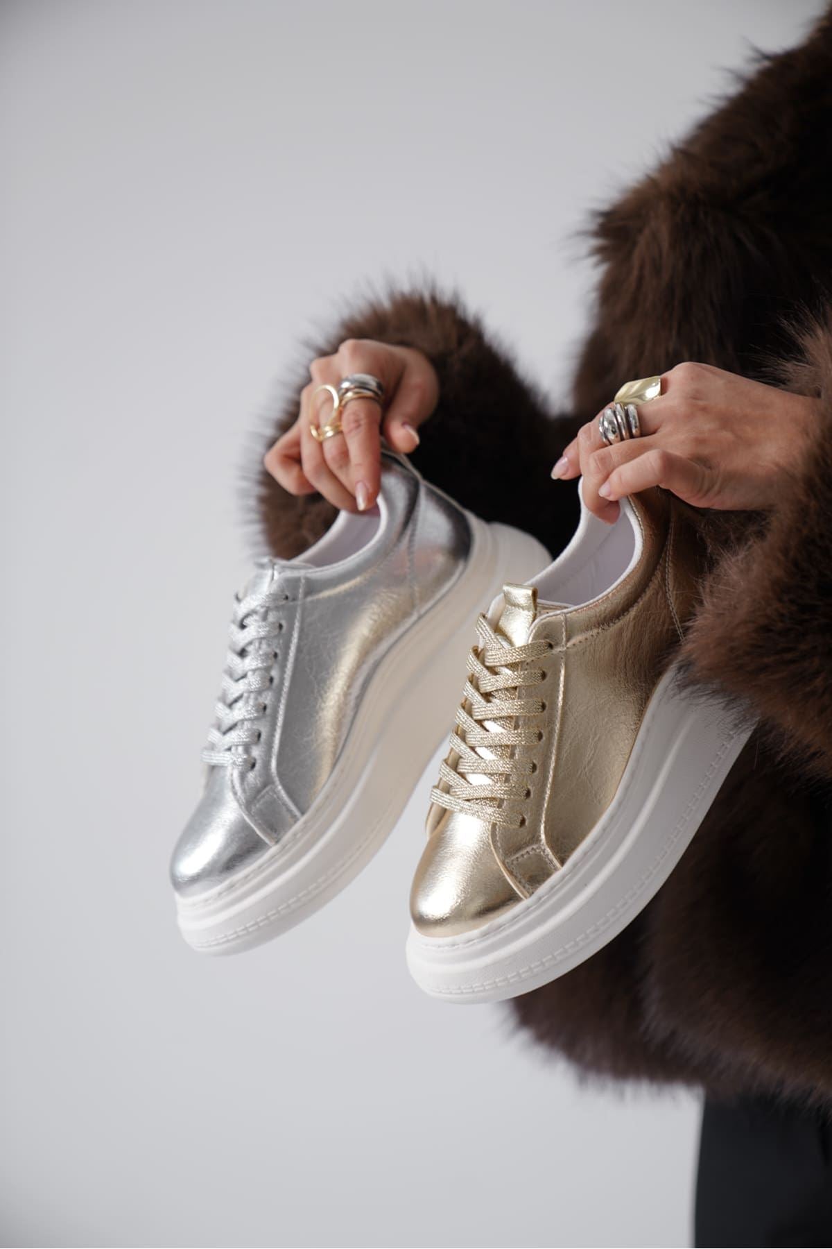 Nitra Premium Women's Gold Sneakers