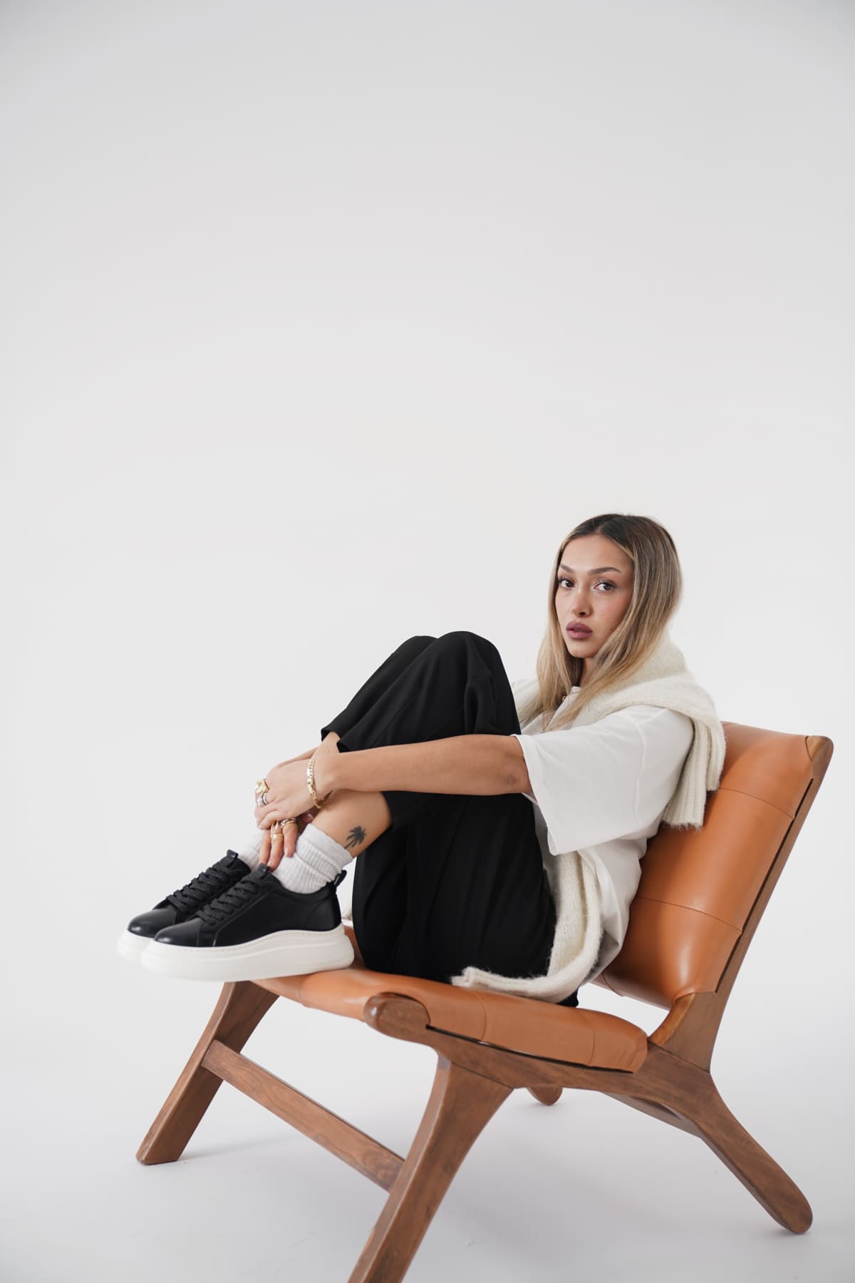 Nitra Premium Bağcıklı Kadın Siyah Beyaz Sneaker