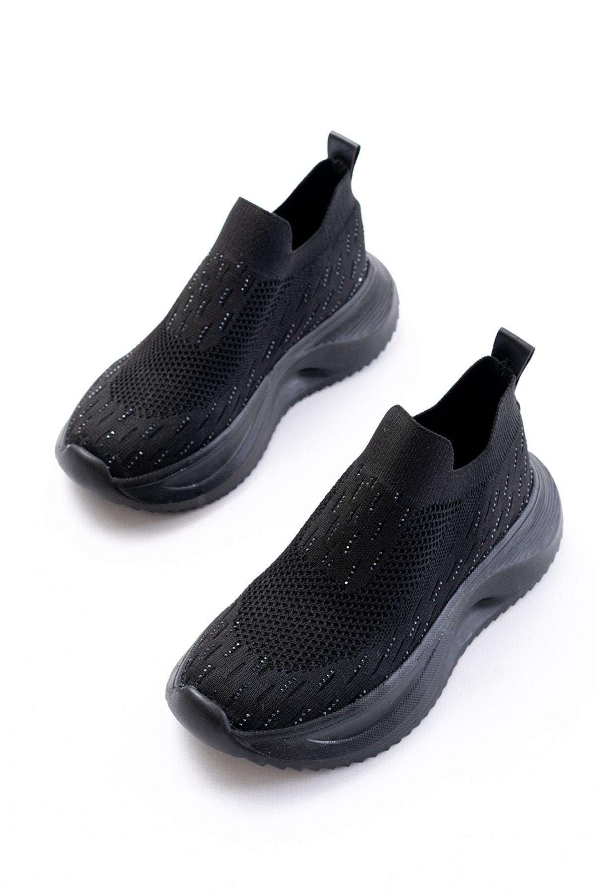 ZRİN-707 Siyah Triko Faillant Taban Slip-On Taşlı Kadın Spor Ayakkabı
