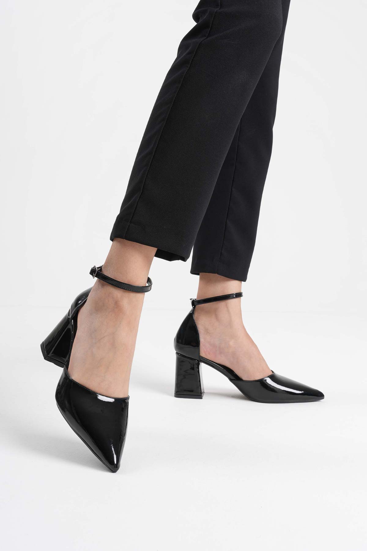 Doren Premium Black Patent Leather Women's High Heel Shoes