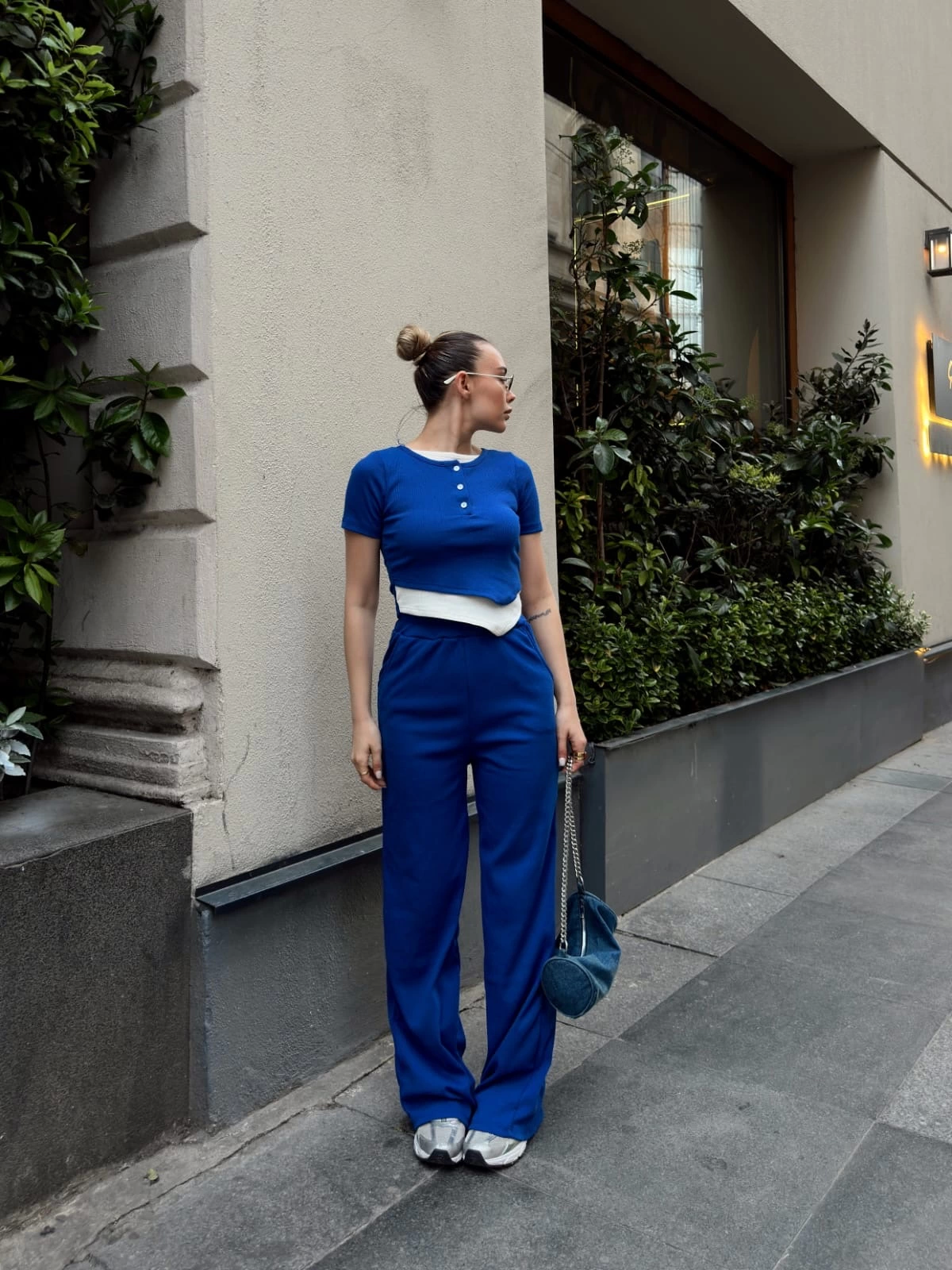 Button-Collared Saxon Blue Bottom and Top Set