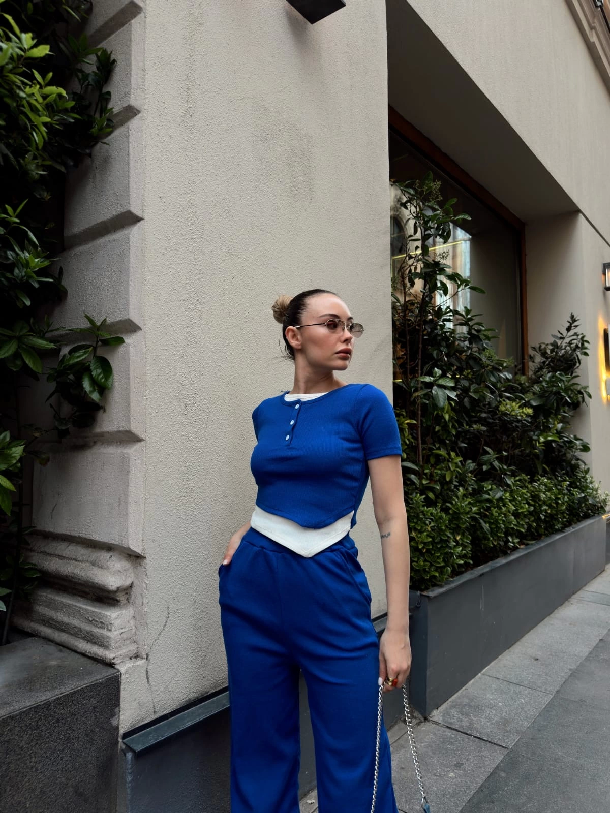 Button-Collared Saxon Blue Bottom and Top Set