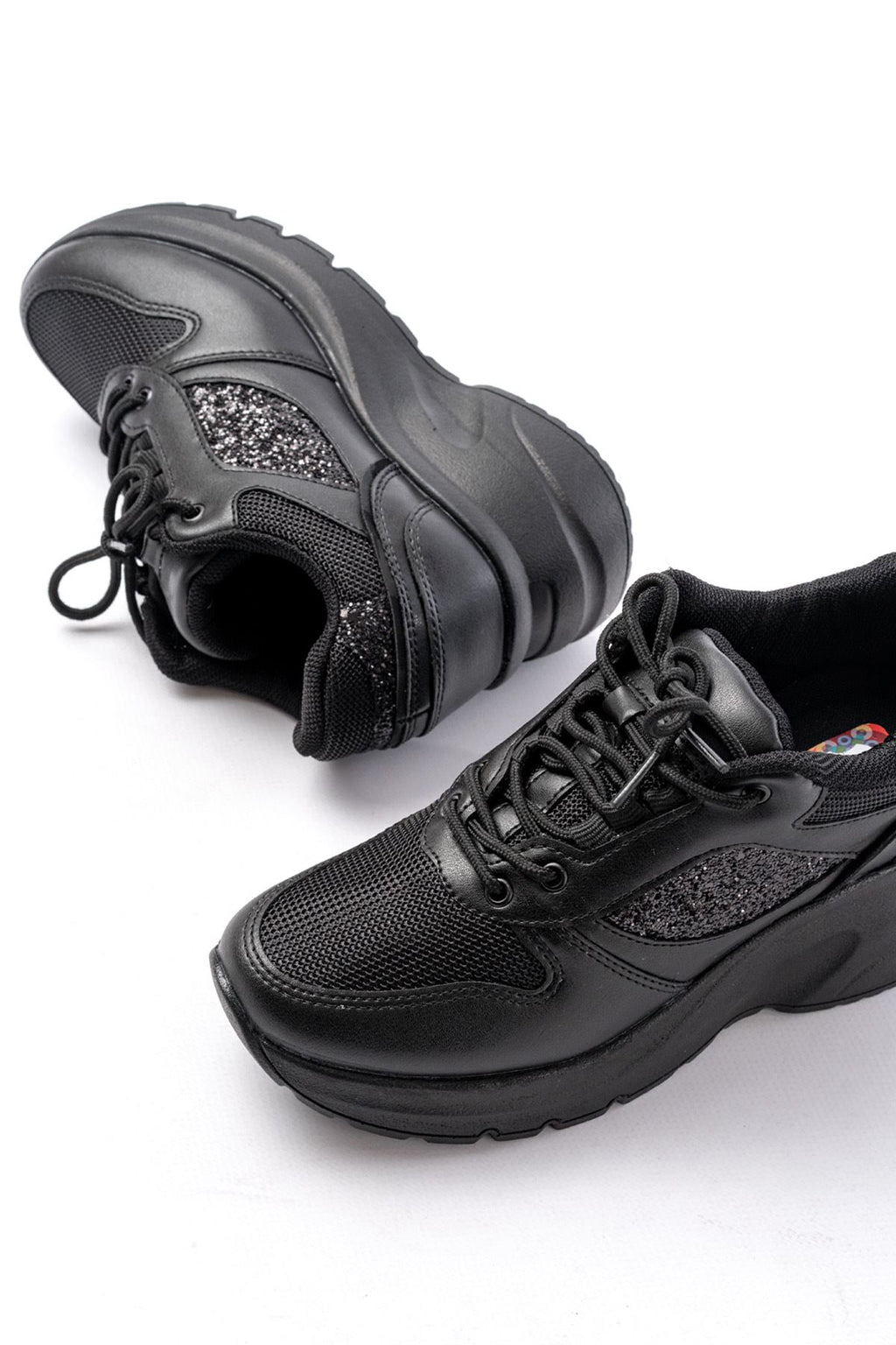 ZRİNF-185 Premium Siyah Günlük Bağcıklı Taş Aksesuarlı Sneaker