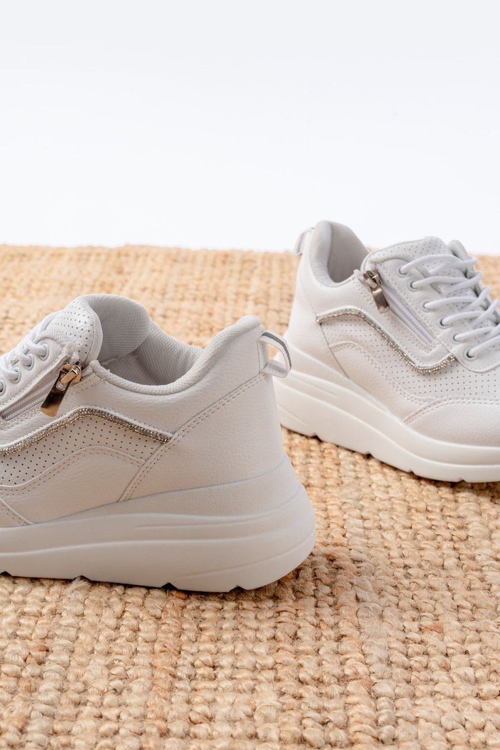 ZRİN-207 Premium Beyaz Bağcıklı Fermuarlı Taş Aksesuarlı Kadın Sneaker