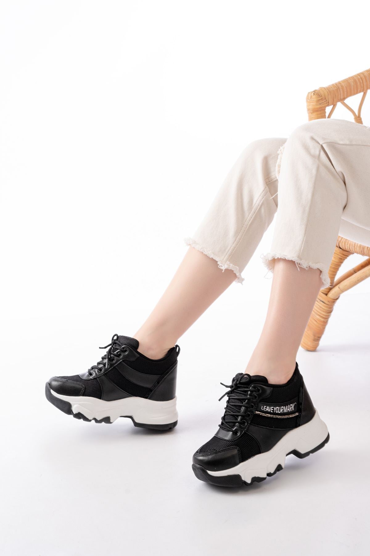 ZRİNF-209 Premium Siyah Bağcıklı Fileli Taş Aksesuarlı Kadın Sneaker