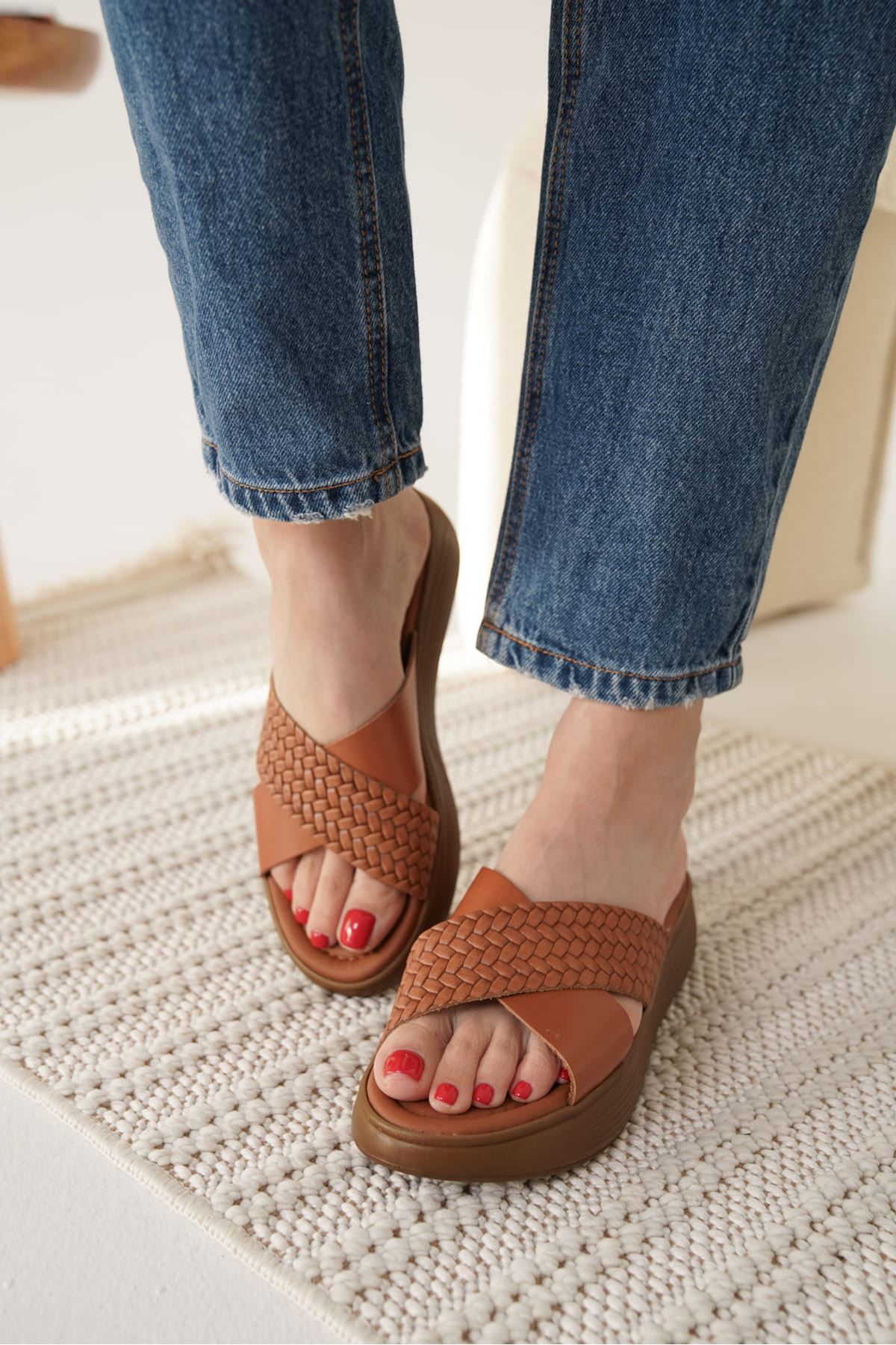 Fayn Premium Tan Braided Genuine Leather Slippers