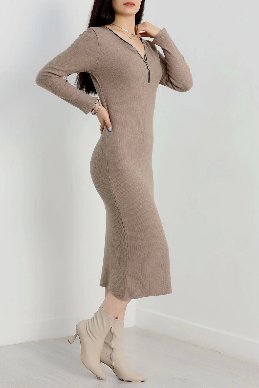 Fermuar detaylı fitilli şardonlu elbise bej
