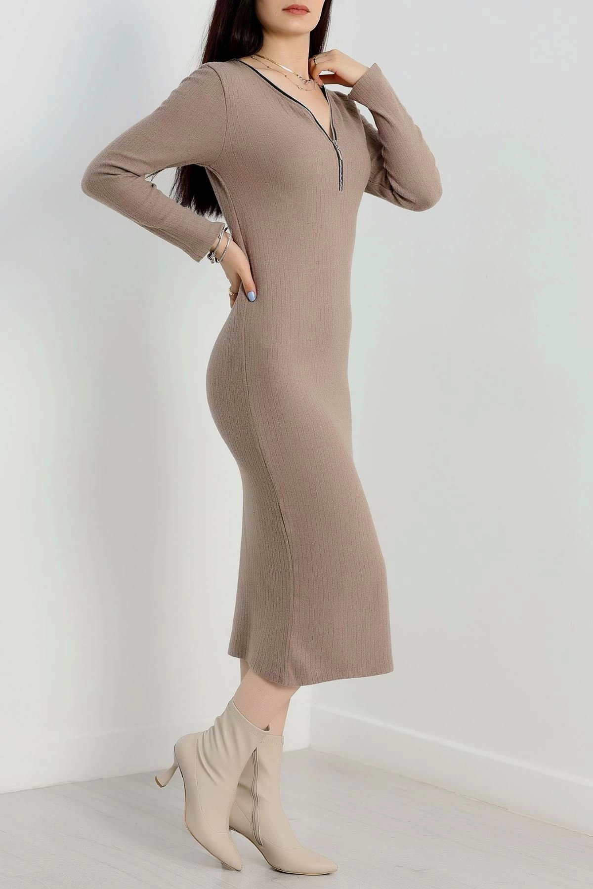 Fermuar detaylı fitilli şardonlu elbise bej