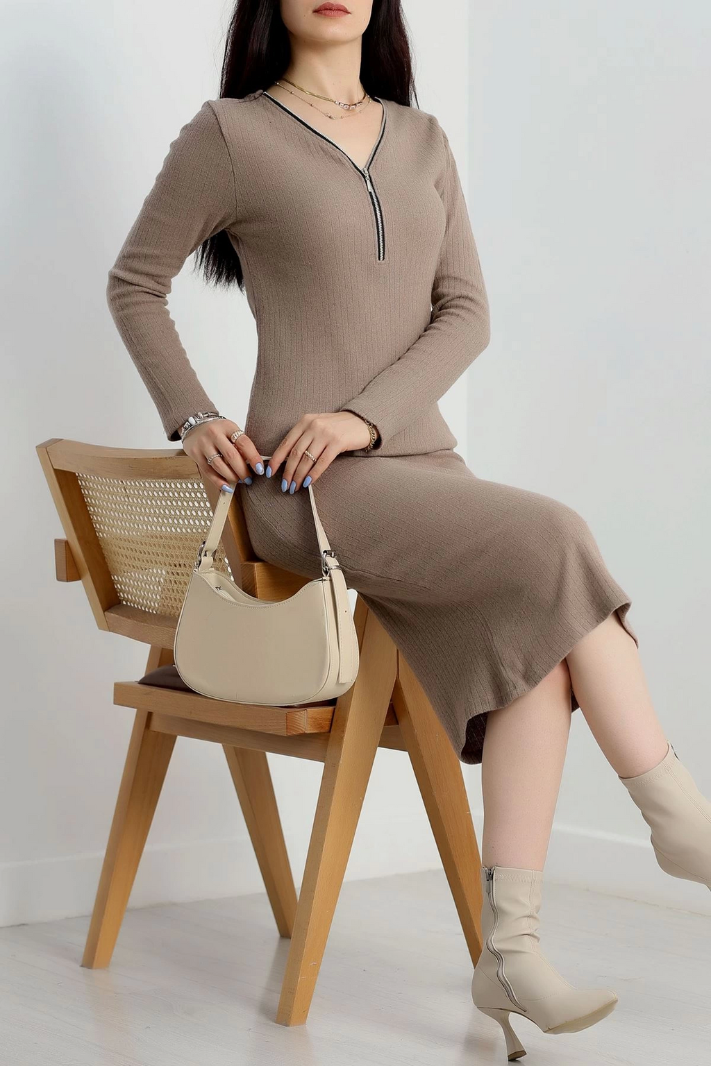 Fermuar detaylı fitilli şardonlu elbise bej