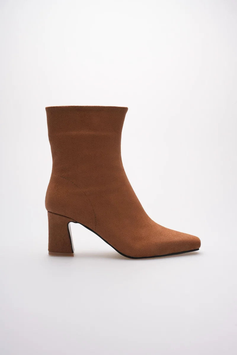 ZRCB3 Luxe Taba Süet Kalın Topuklu Fermuarlı Kışlık Bot (7cm)