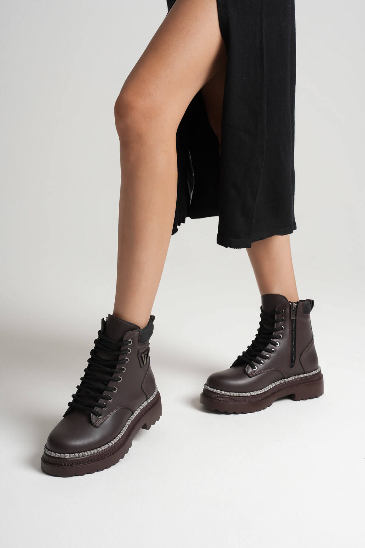 Fiora Premium Special Design Women's Winter Thick-Soled Bitter Brown Boots