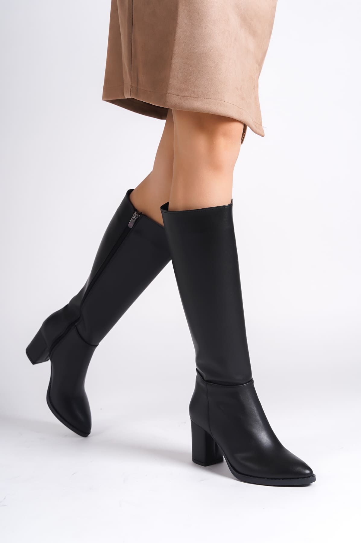 FIORELLA Laceless Zippered Orthopedic Women's Boots - Black 