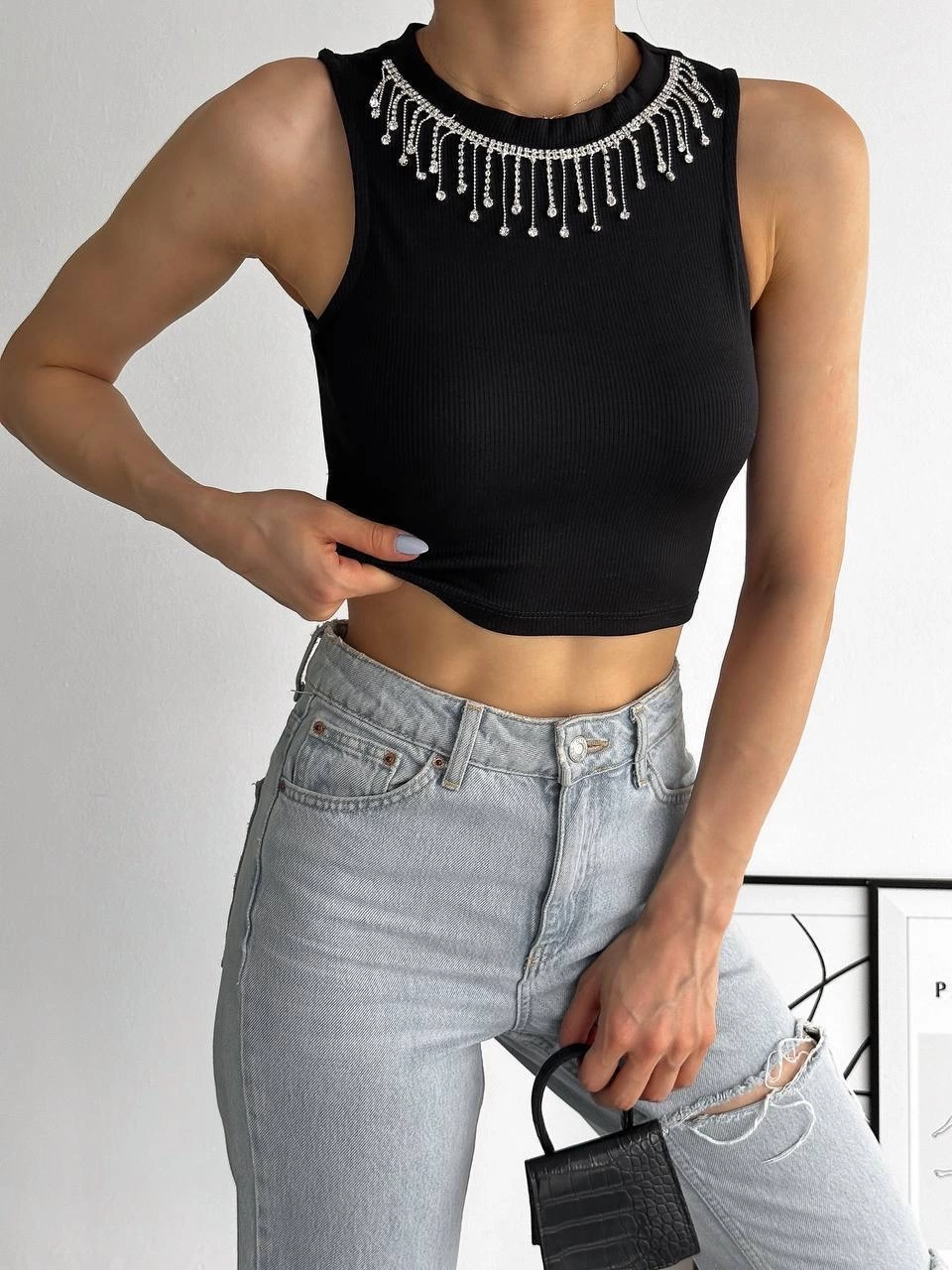 Ribbed Camisole with Chain Collar Undershirt Black