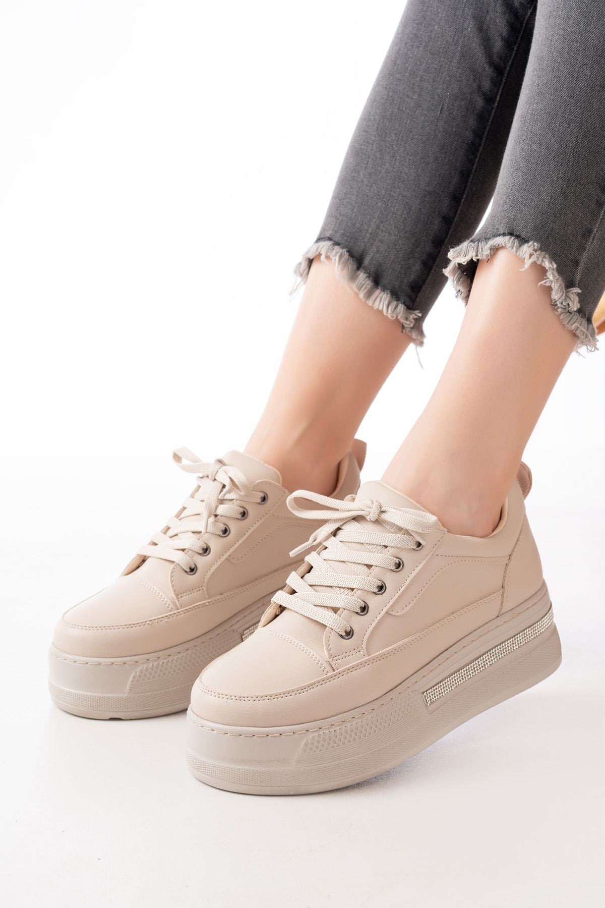 ZRİN-1999 Premium Nut Bağcıklı Taban Taş Aksesuarlı Kadın Sneaker