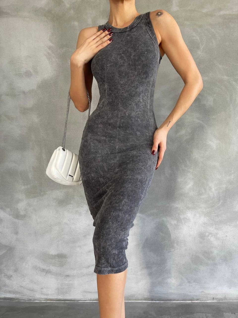 Halter Yaka Elbise Aşit Yıkamalı