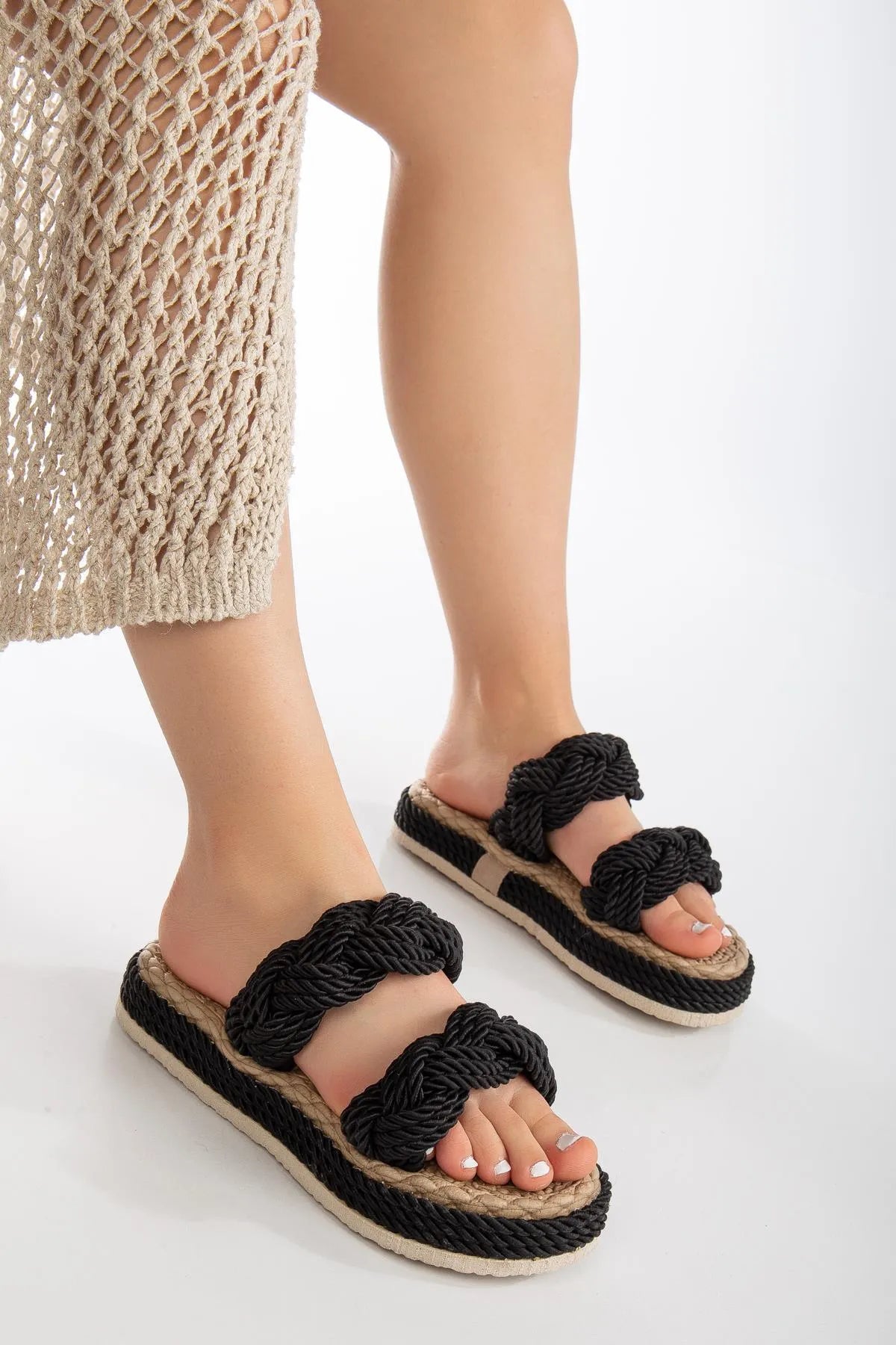 Black Straw Twist Detailed Summer Rope Slippers 