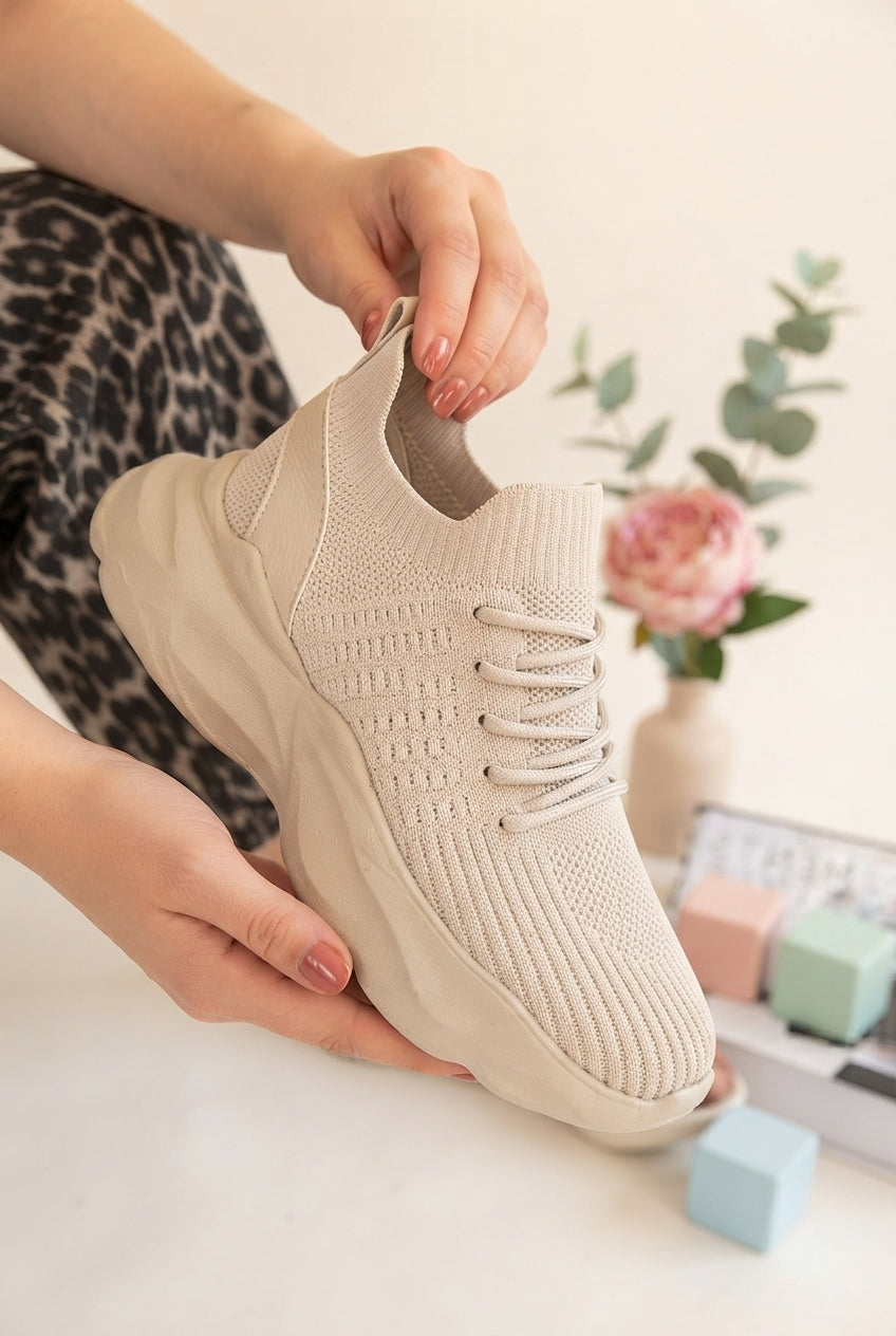 Henta Premium Beige Knit Lace-Up Sneakers