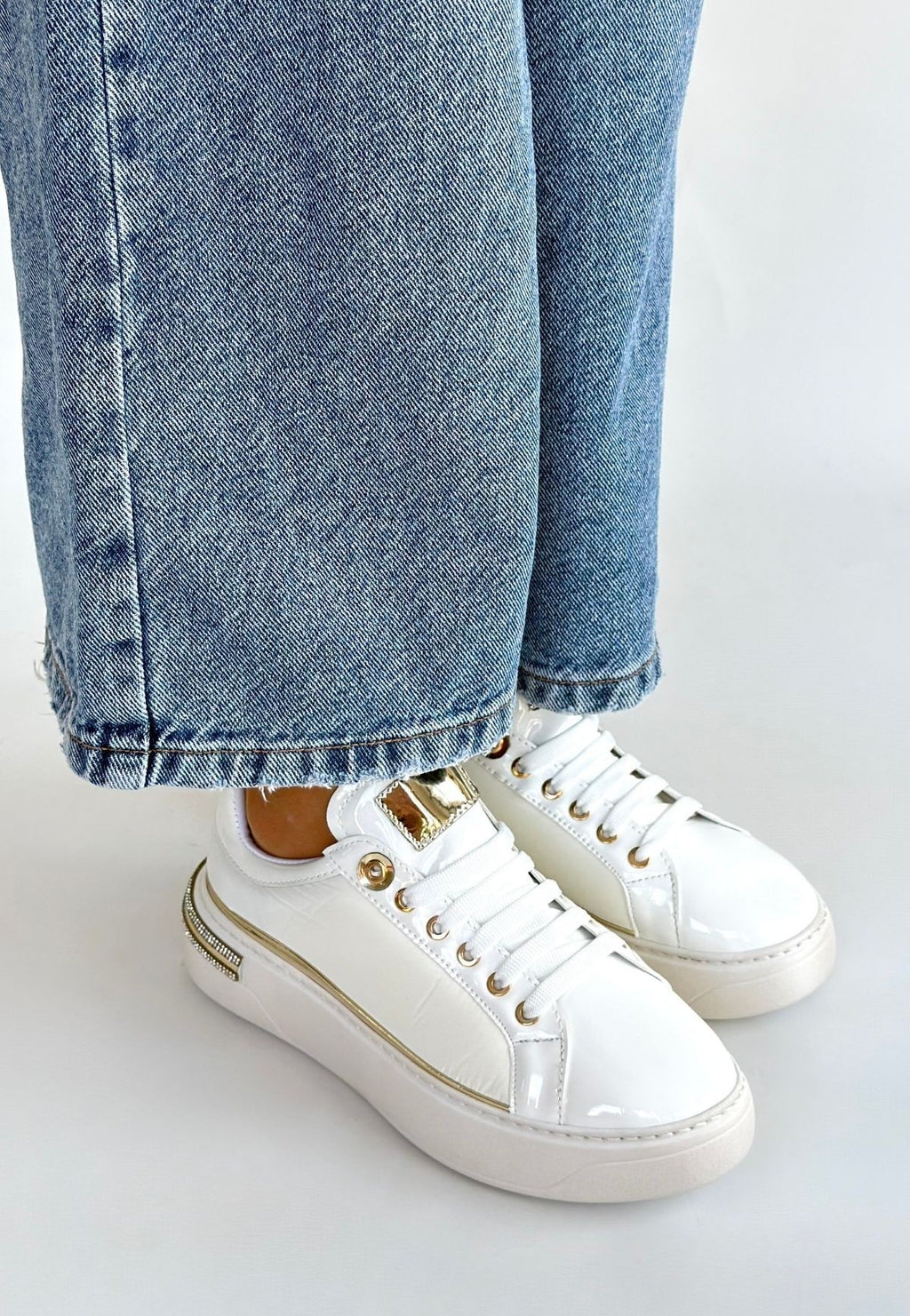 Hley Premium  Beyaz Rugan Paraşüt Detaylı Bağcıklı Spor Ayakkabı