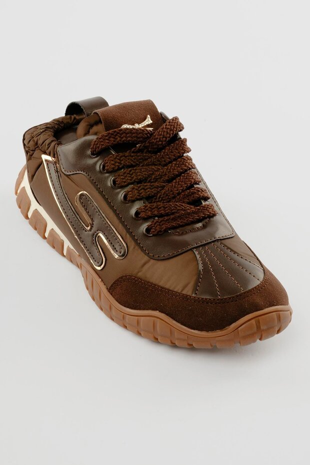Zephy Premium Arkası Lastikli Kahverengi Nubuk Paraşüt Bağcıklı Kadın Sneaker
