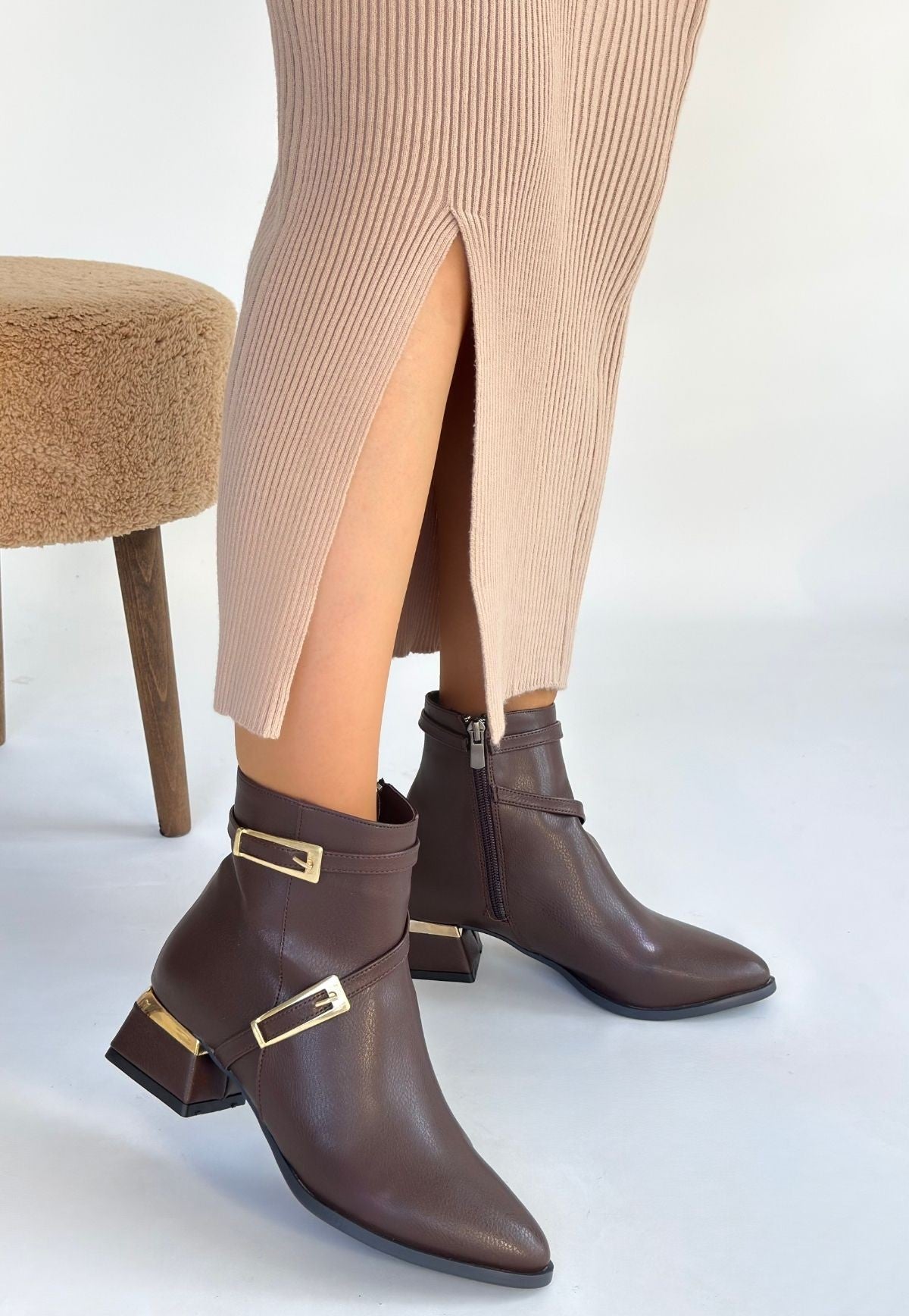 Tendy Premium Kahverengi Fermuarlı Topuklu Bot