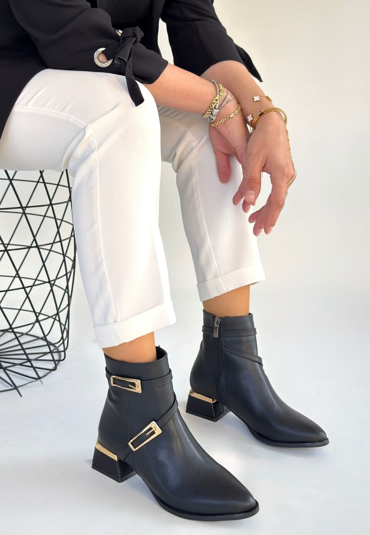 Tendy Premium Siyah Fermuarlı Topuklu Bot