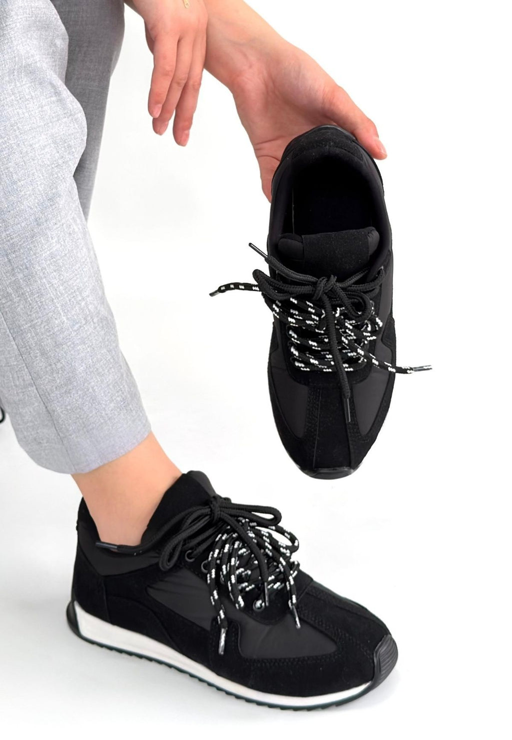 Jeat Lux Siyah Nubuk Bağcıklı Kadın Sneaker