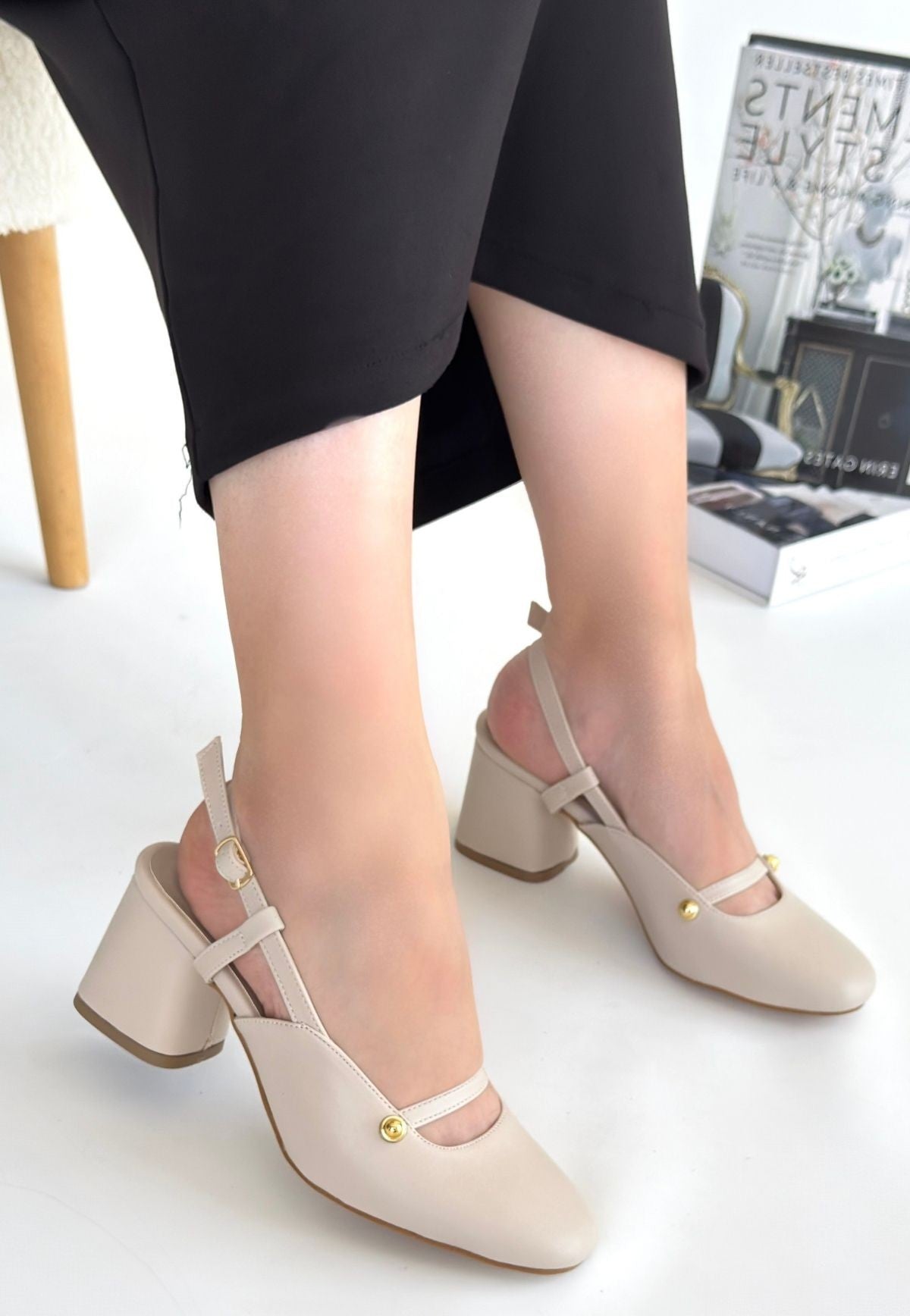 Jecci Beige High Heels