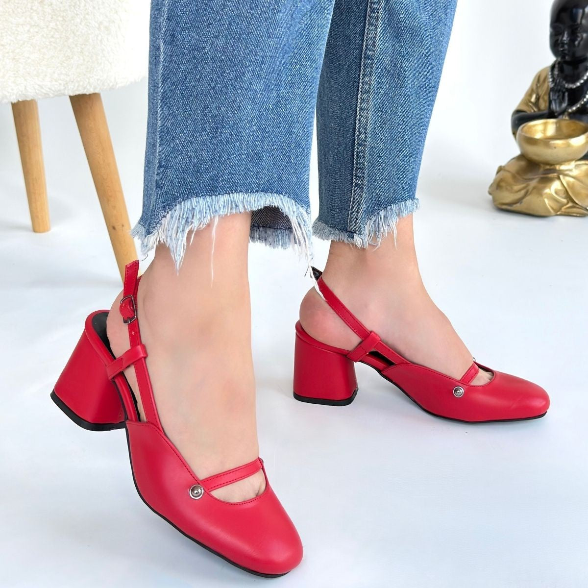Jecci Red High Heels