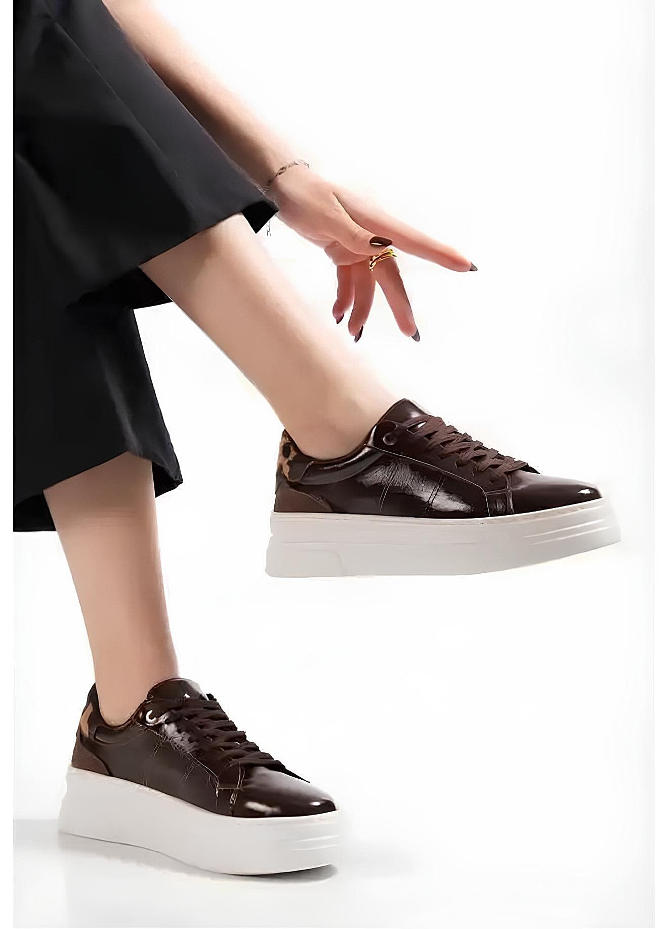 ZRNE-001 Premium Kahve Rugan Bağcıklı Kadın Sneaker