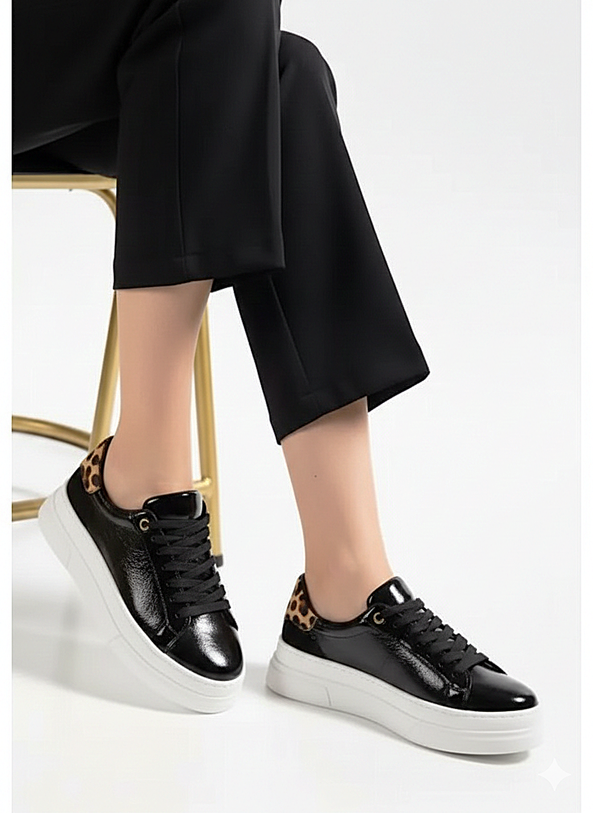 ZRNE-001 Premium Siyah Rugan Bağcıklı Kadın Sneaker