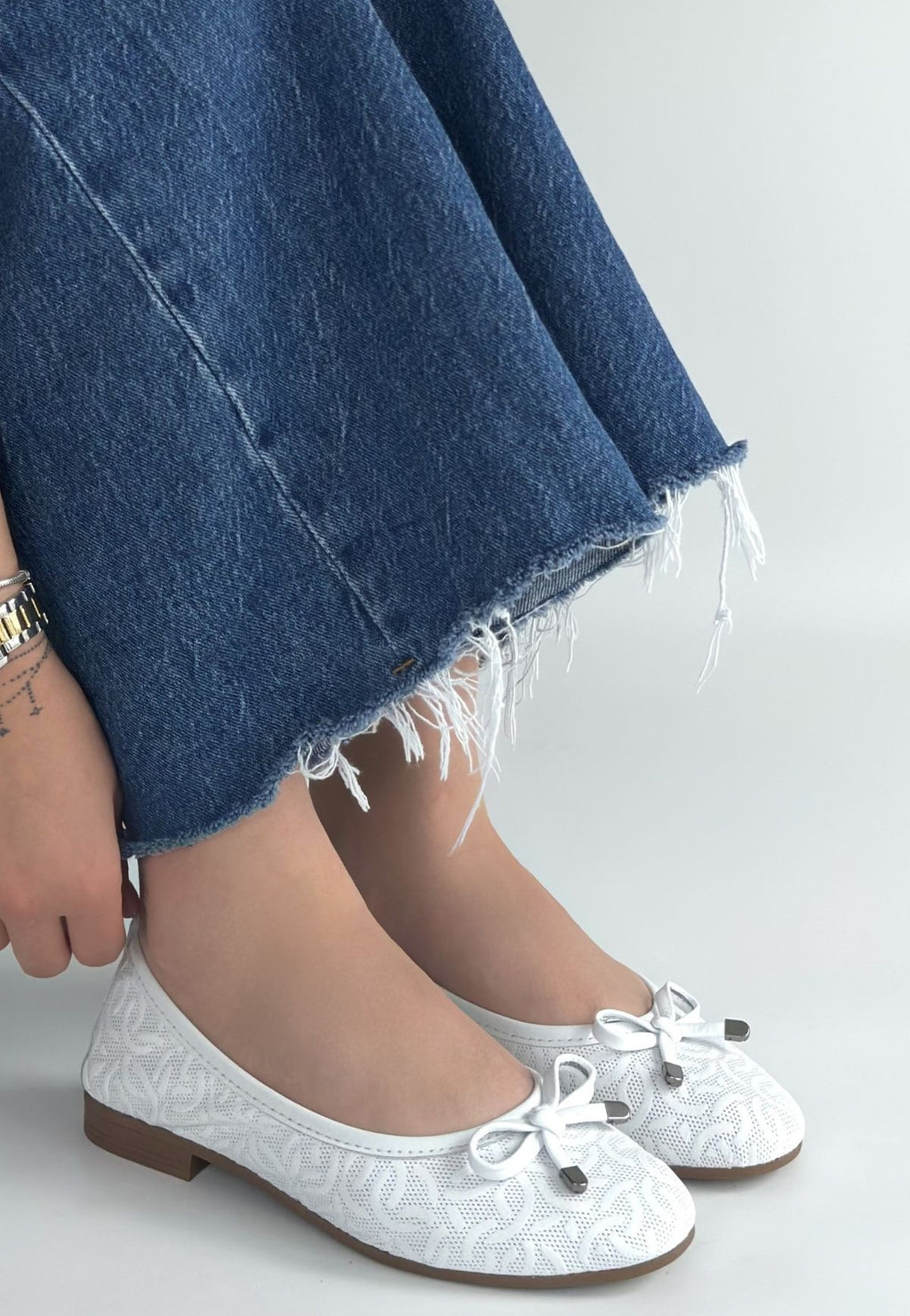 Jnues Beyaz Hakiki Deri Ortopedik Babet