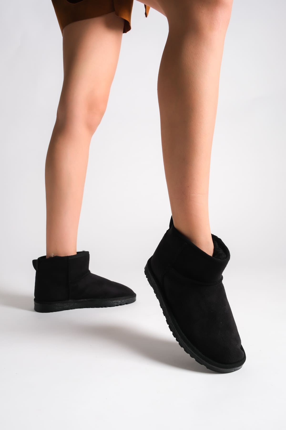 SEOUL Laceless Fur Lined Ug Model Short Suede Women's Boots - Black