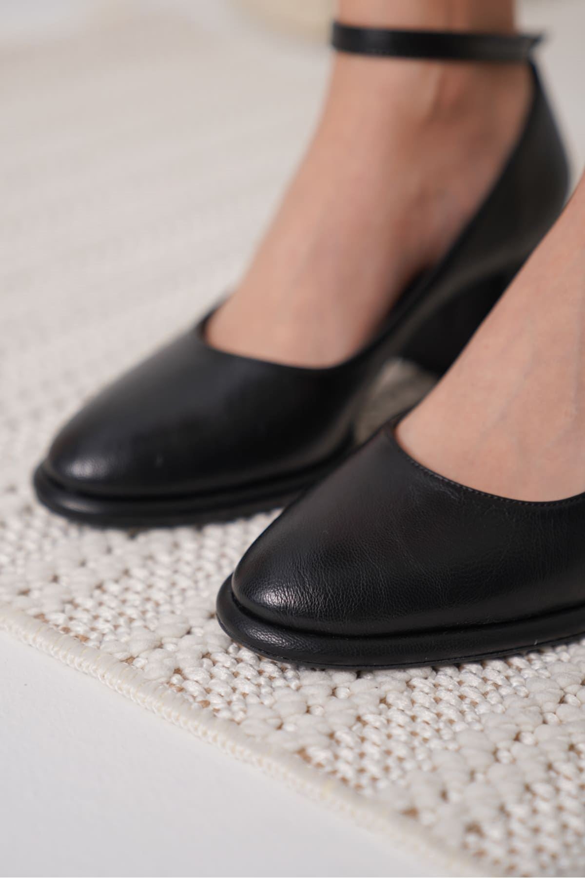 Josephine Premium Mat Siyah Kalın Topuklu Ayakkabı 7 cm
