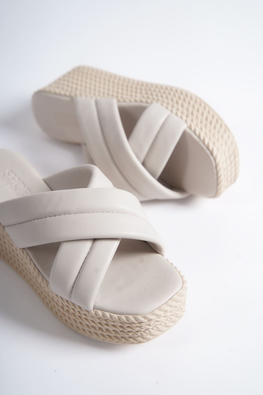 JOYMIXE Wedge Heeled Orthopedic Straw Women's Slippers - Cream