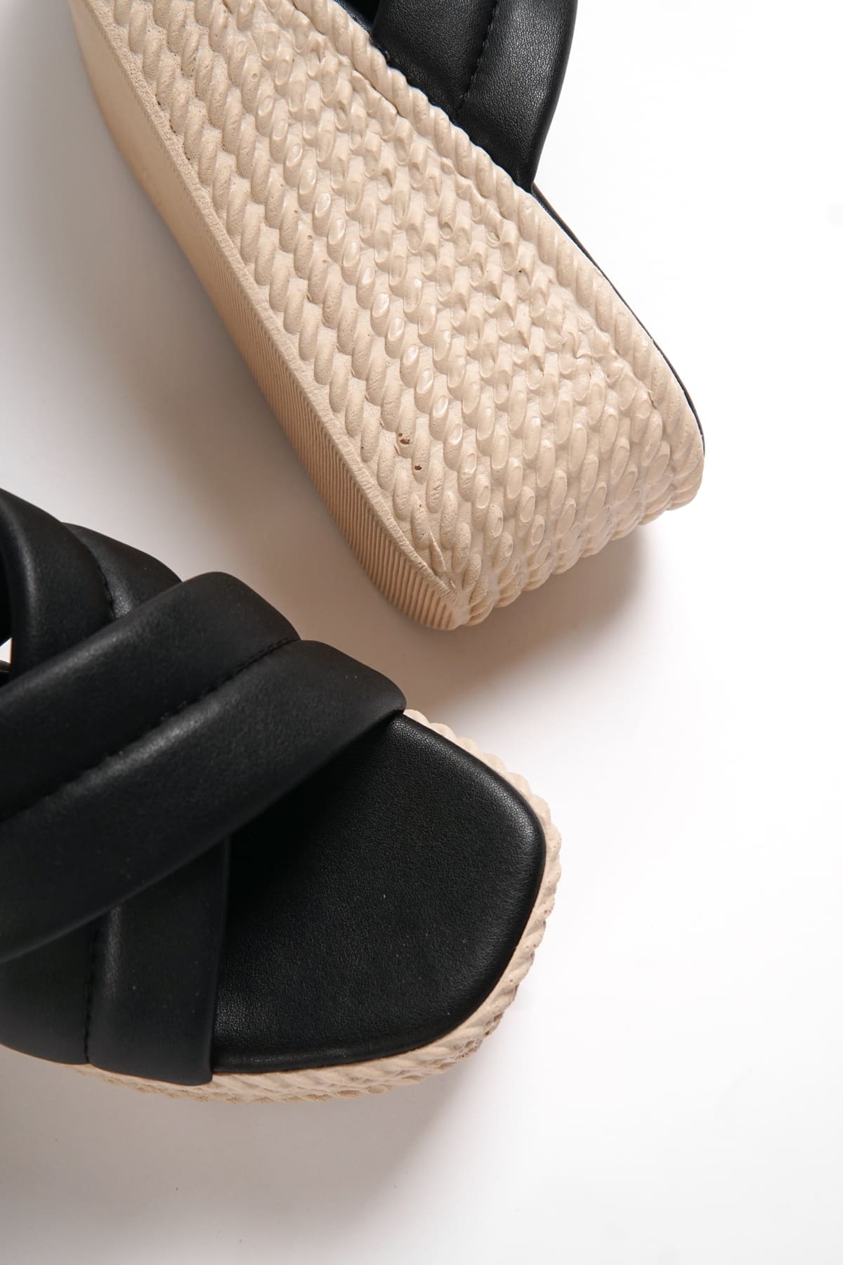 JOYMIXE Wedge Heeled Orthopedic Straw Women's Slippers - Black